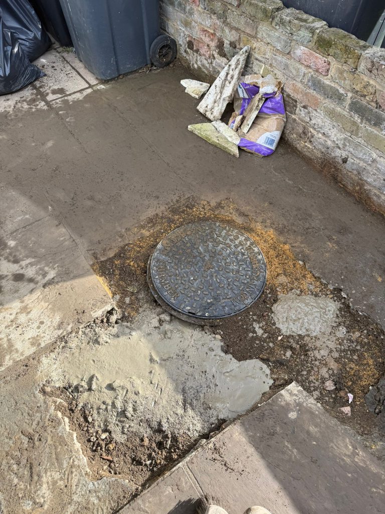 Cracked Buchan Trap London